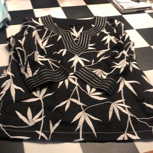 Black and White Leaf Print Women's Top